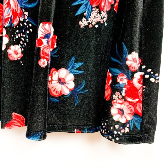 H&M Long Sleeve Floral Velvet Dress w/ Waist Belt - Picture 5 of 11